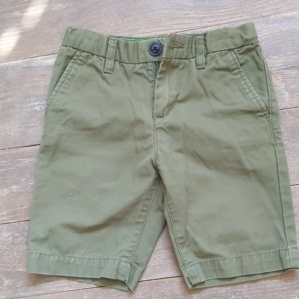 Size 3-4 H&M green adjustable waist cotton pocketed shorts